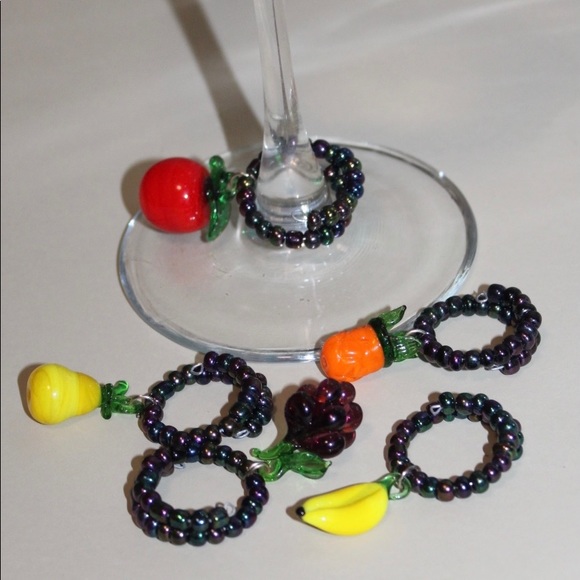 ๐3/20$5/25๐SET VINTAGE BLOWN GLASS FRUIT WINE GLASS CHARM - Picture 1 of 16